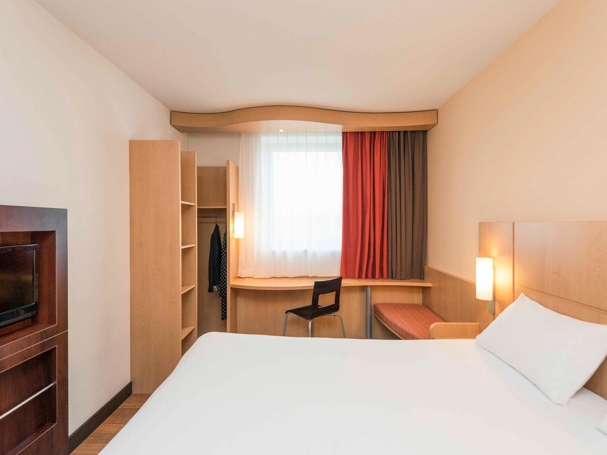 Ibis Esch Belval Hotel Exterior foto