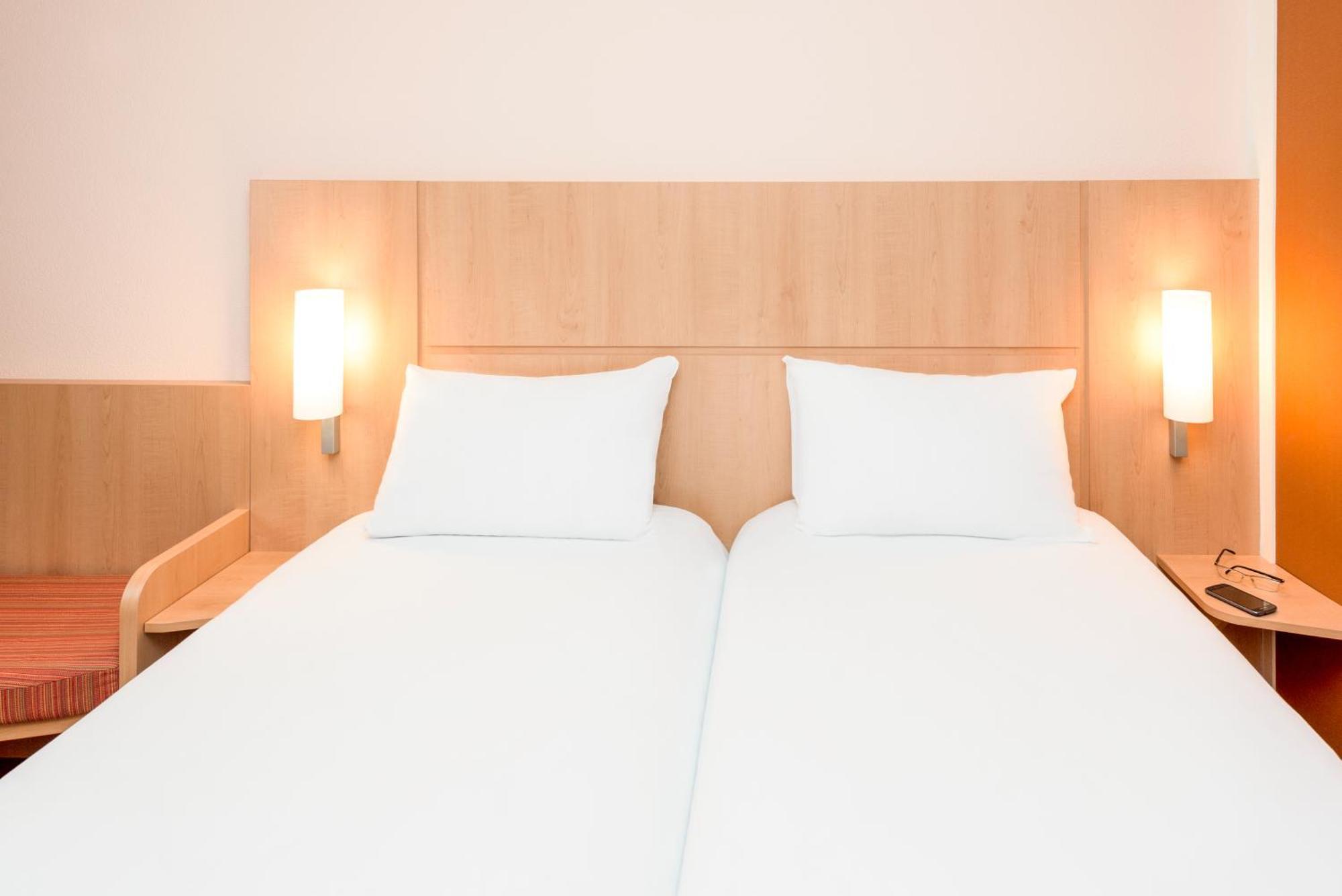 Ibis Esch Belval Hotel Exterior foto