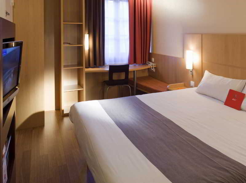 Ibis Esch Belval Hotel Exterior foto
